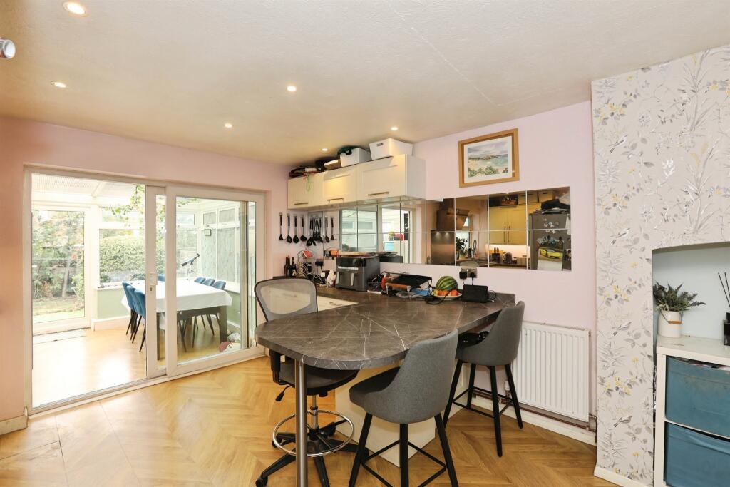 House in East Grinstead, Ashurst Wood - View 3