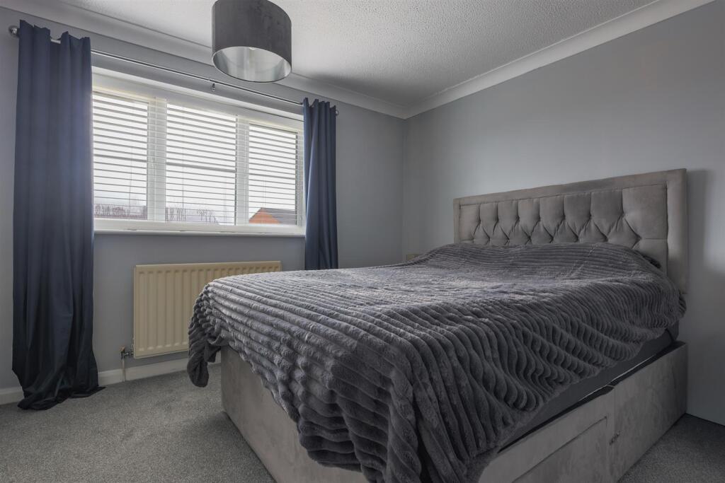 Rimini Close, Longton photo 5