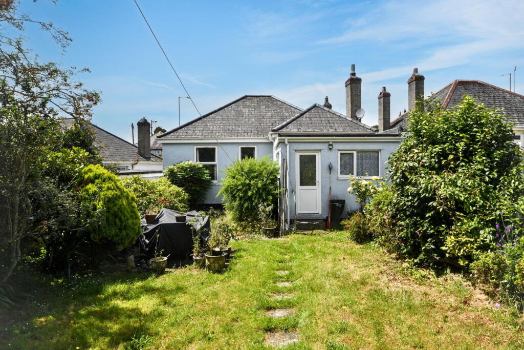 3-bed detached on Falmouth, £375,000