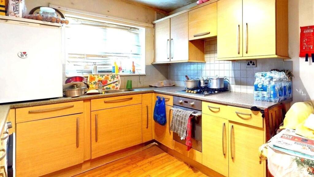 Apartment in London, Plaistow - View 5