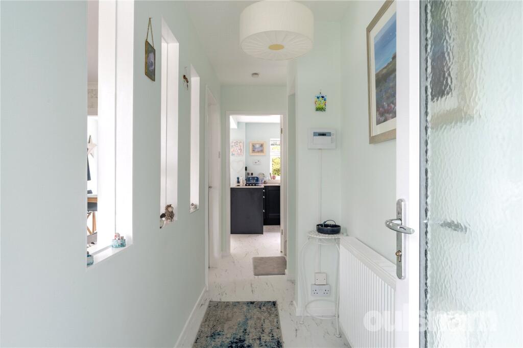 Tanglewood Close, Blackwell, Bromsgrove, Worcestershire, B60 - View 5