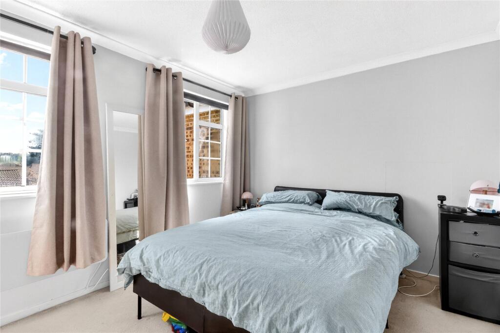 Apartment in Winkfield, Bracknell Forest - View 5