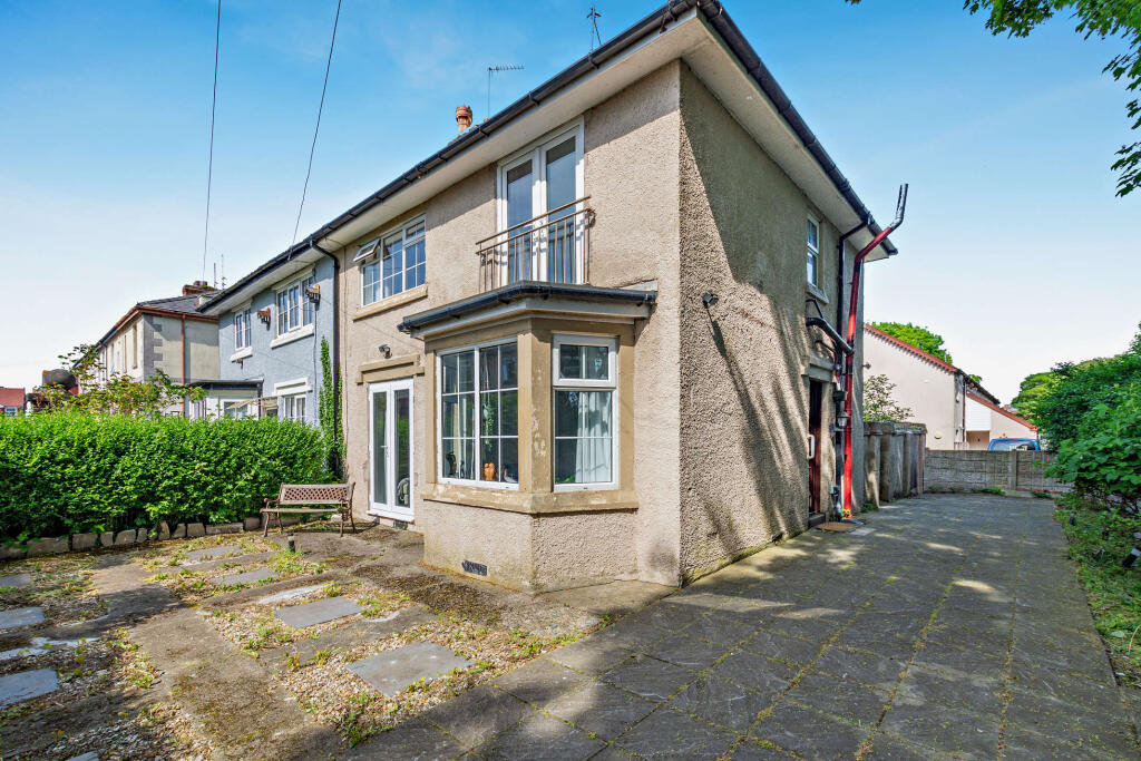 3-bed semi-detached on Memorial Park, Fleetwood, FY7, £135,000