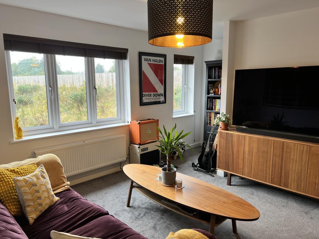 House in Chesterfield, Derbyshire - View 3