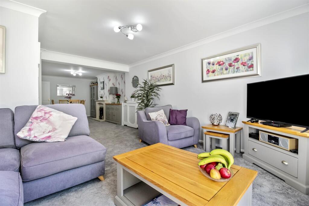 House in Worthing, West Sussex - View 3