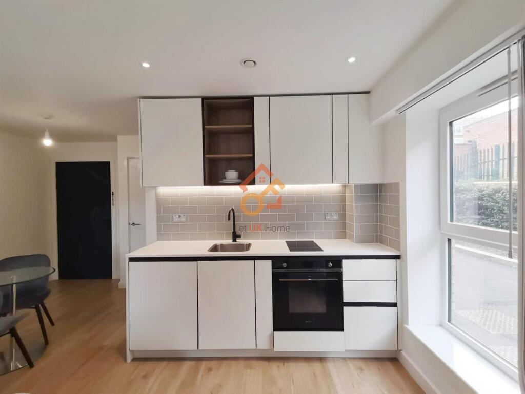 Fairbank House, 13 Beaufort Square, London NW9 photo 4