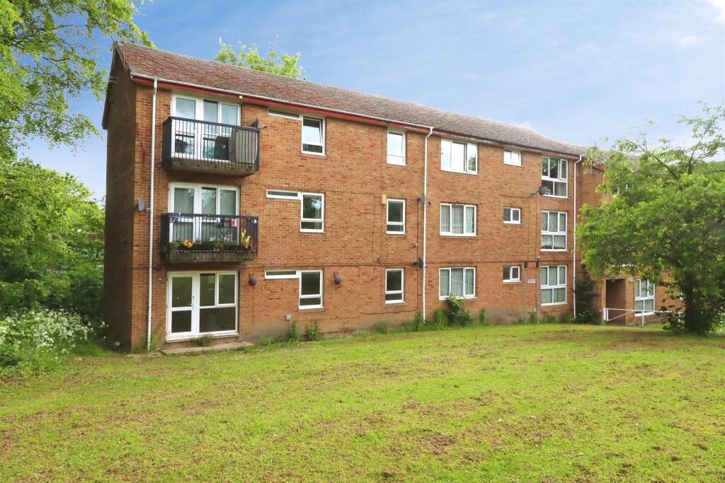 Main image of property: Stradbroke Walk, Sheffield