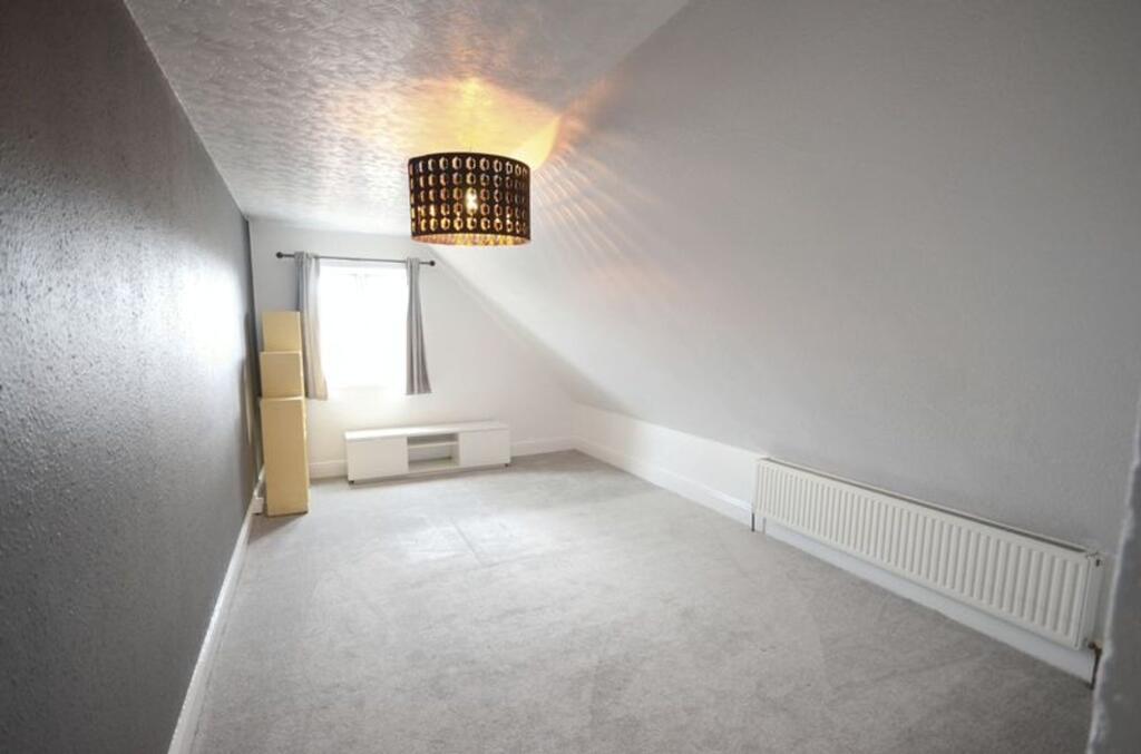 Apartment in Bournemouth, Springbourne - View 3