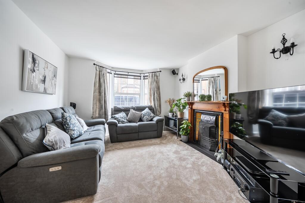 House in St Albans - View 3