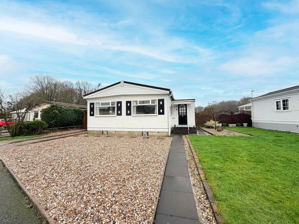 Main image of property: Oak Tree Farm, Juggins Lane, Earlswood, B94 5LL