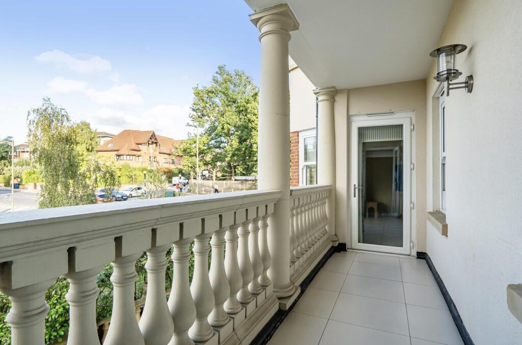 Apartment in London - View 2