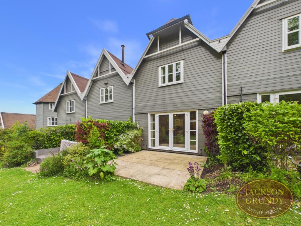 House in Northampton - View 2