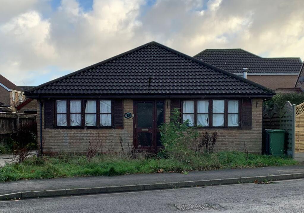 Main image of property: 2 Wheatfield Drive, Waltham, Grimsby, South Humberside, DN37 0XT