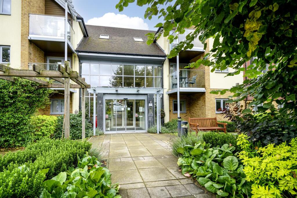 2-bed other on London Road, St. Albans, £425,000