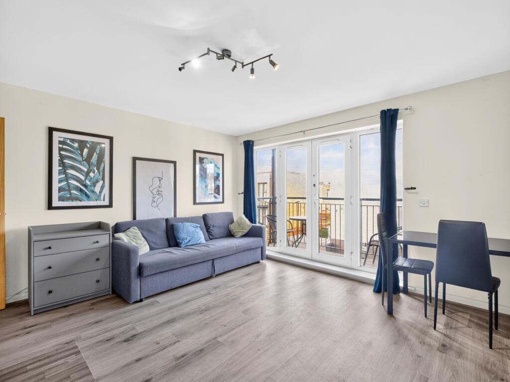 Apartment in London - View 2