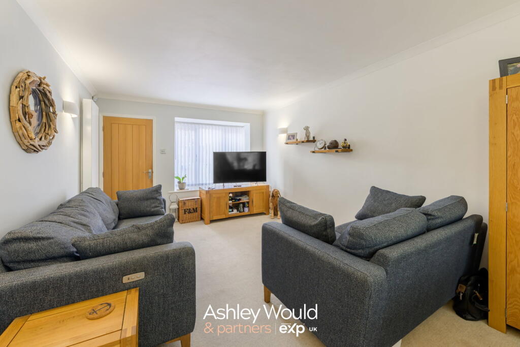 House in Birmingham, New Frankley in Birmingham - View 6