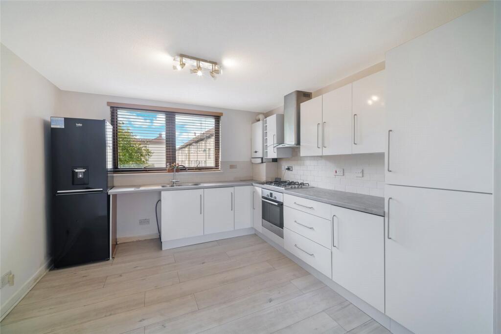 Apartment in Carmunnock, Castlemilk - View 3