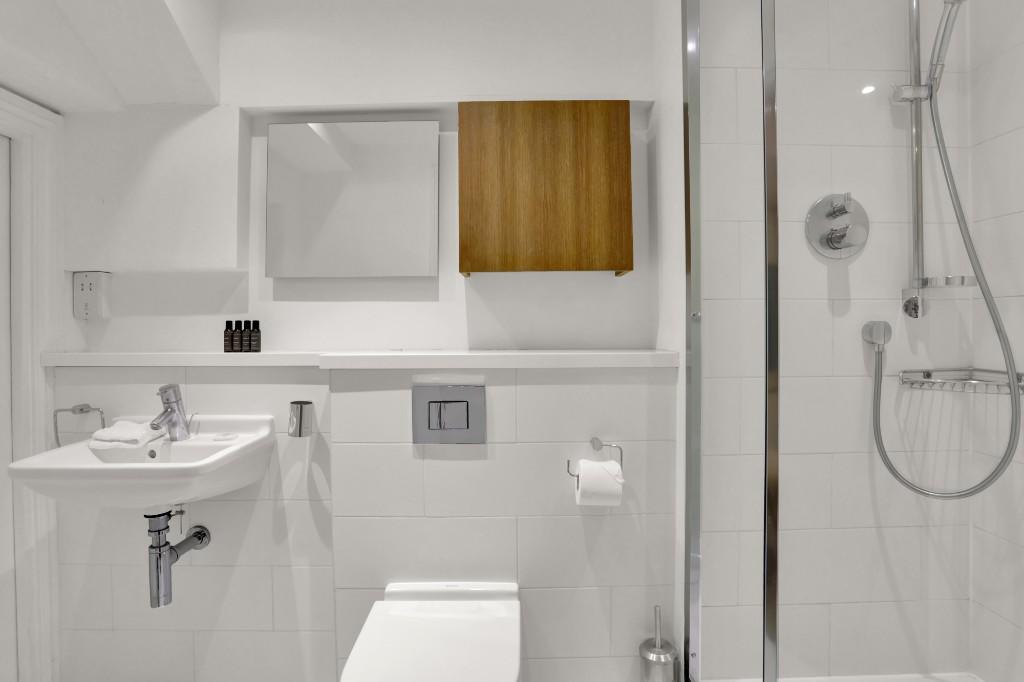 2 bedroom serviced apartment for rent