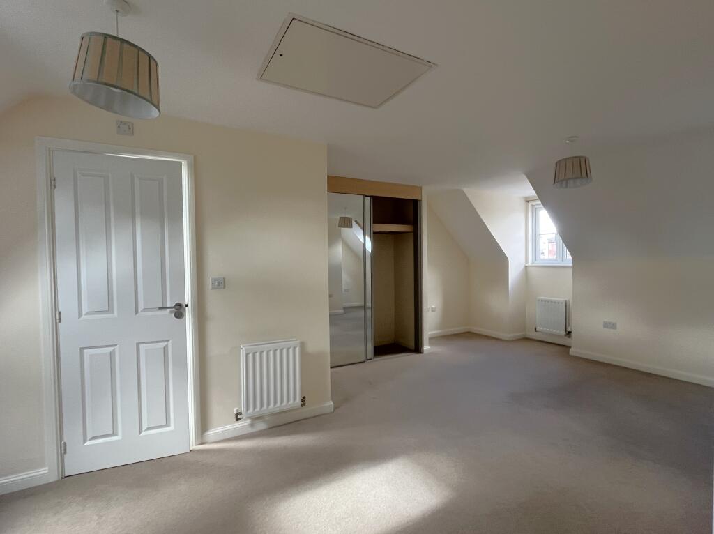 House in Stoke-on-Trent - View 5
