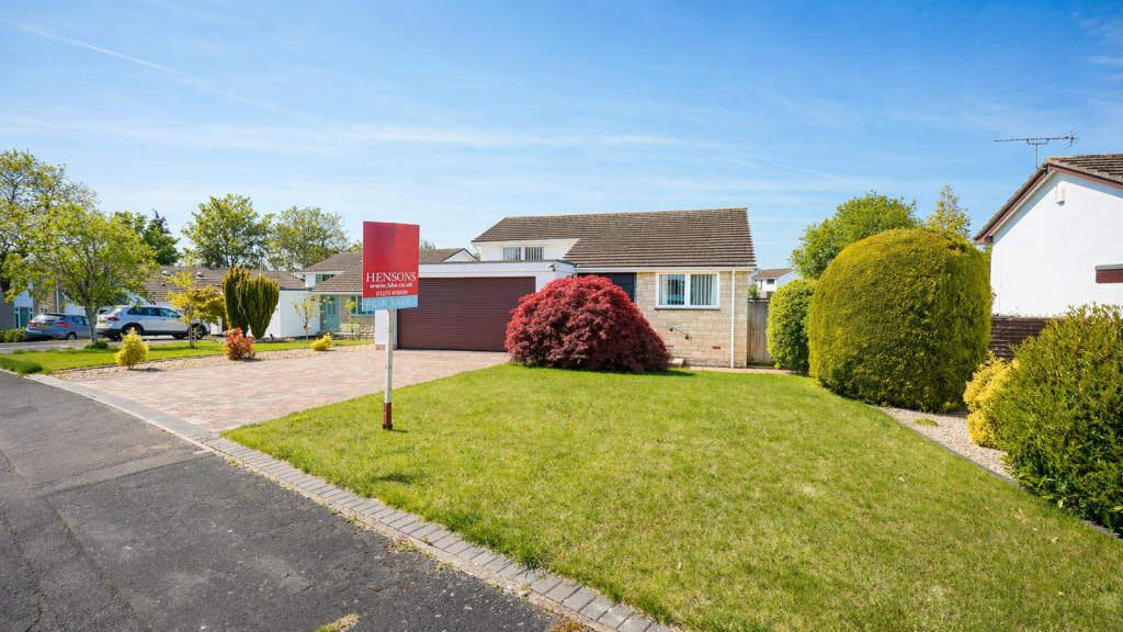 Main image of property: Cheddar Close, Nailsea, Bristol, BS48 4YA