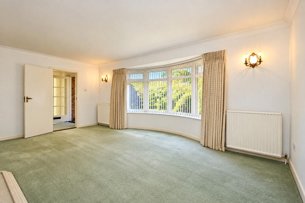 House in New Forest, Milford-on-Sea - View 4