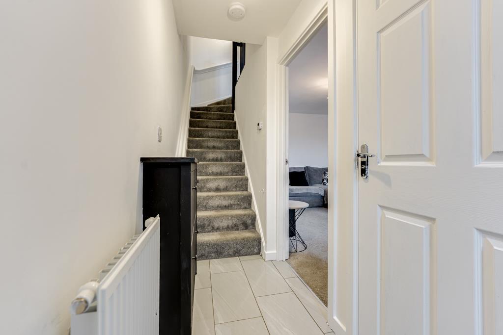 NN17 Kennard Close, Weldon photo 2