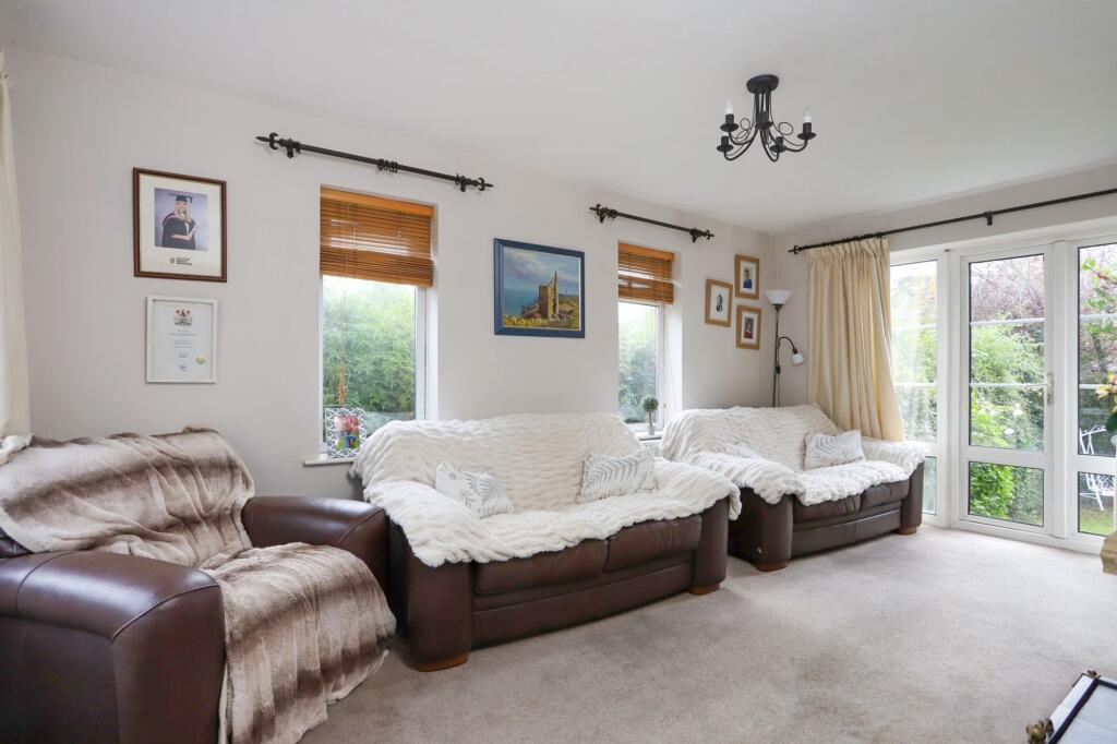 Gorse Lane, Wrecclesham, GU10 photo 2