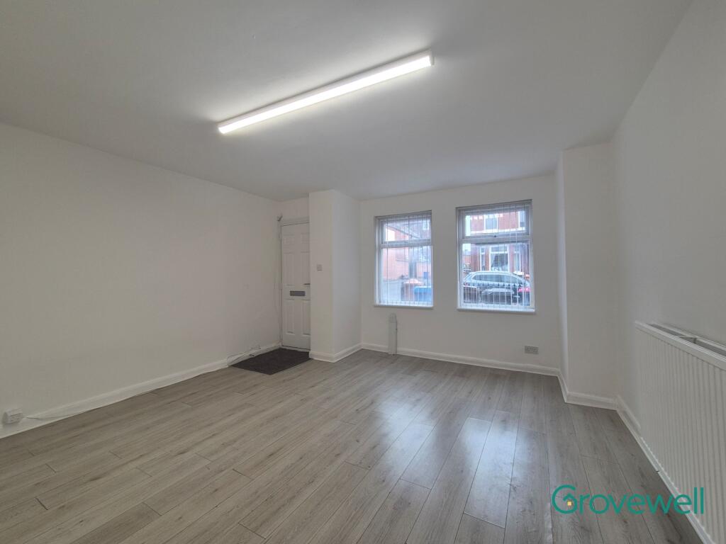 Apartment in Salford, Higher Broughton - View 2