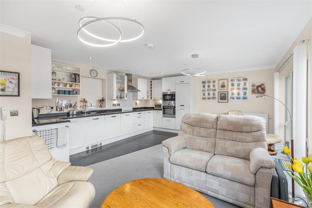 Apartment in Oxford - View 5