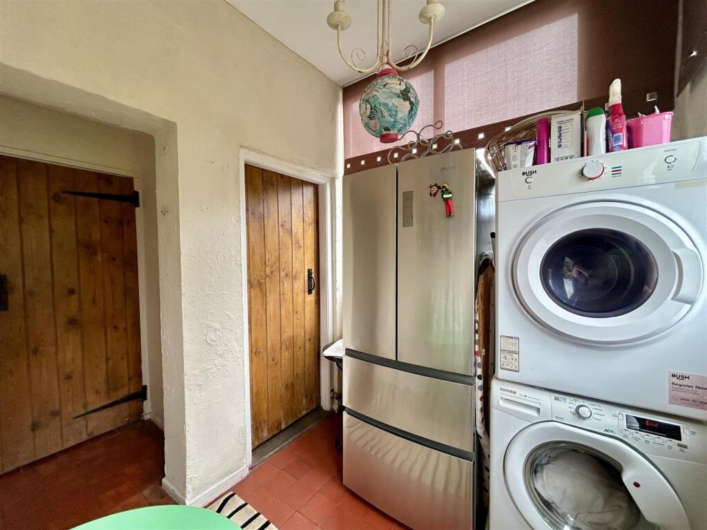 Additional image 15 of Manor Way, Halesowen