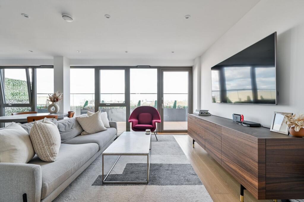 3 bedroom flat for rent