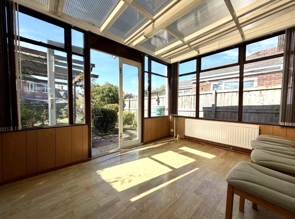 House in Royal Wootton Bassett, Vastern - View 3