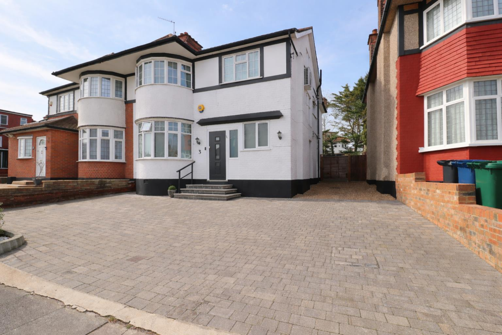 Main image of property: The Grove, Edgware
