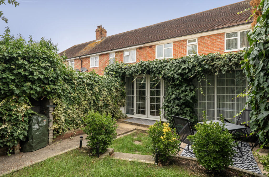 Main image of property: Hartland Road, Reading, Berkshire