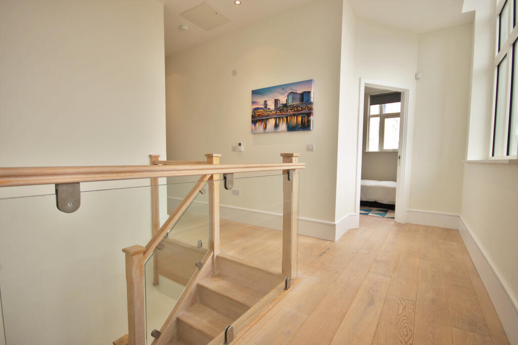 Apartment in Manchester - View 5