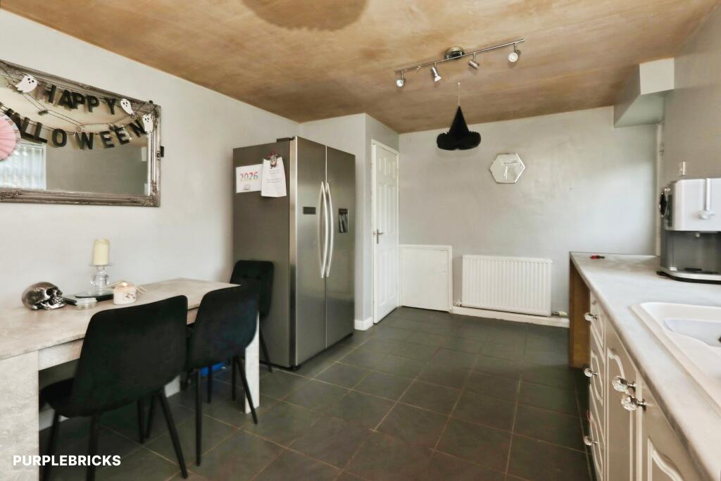 House in Doncaster - View 3