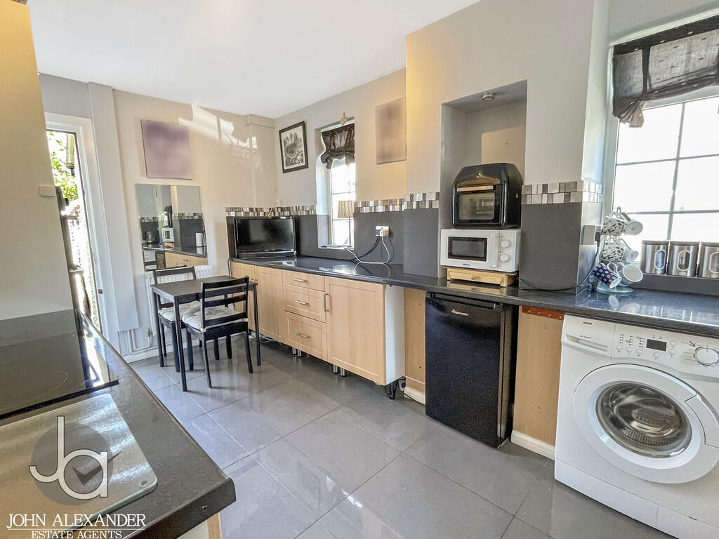 Rectory Road, Tiptree, Colchester - View 3