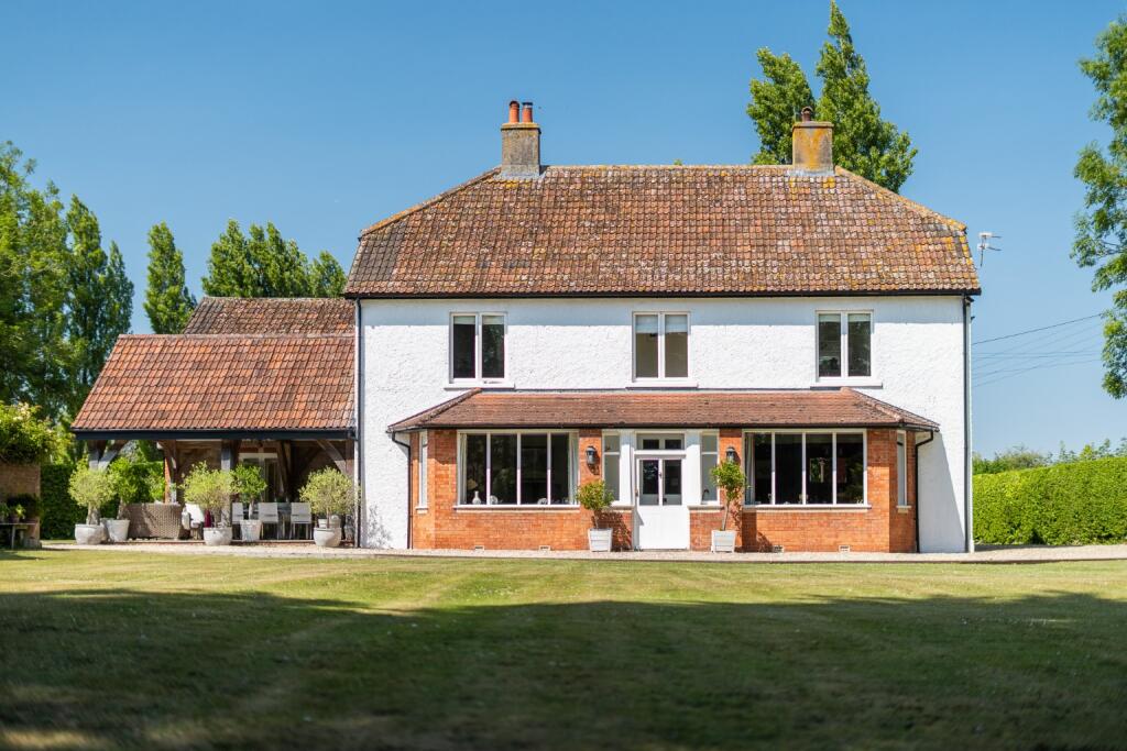 Main image of property: Mendip Road, Somerset, BS26