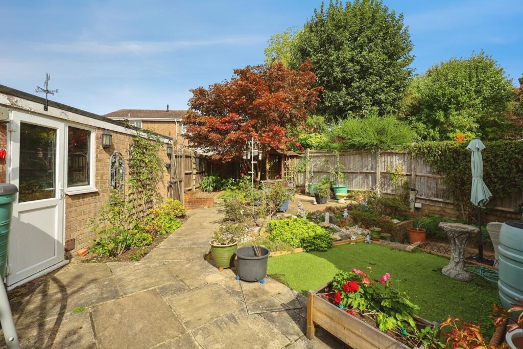 House in Tonbridge - View 3