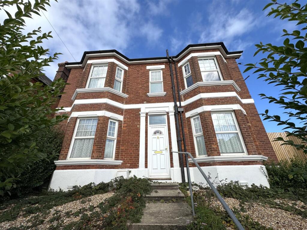 Main image of property: Victoria Avenue, Hastings, TN35 5BT