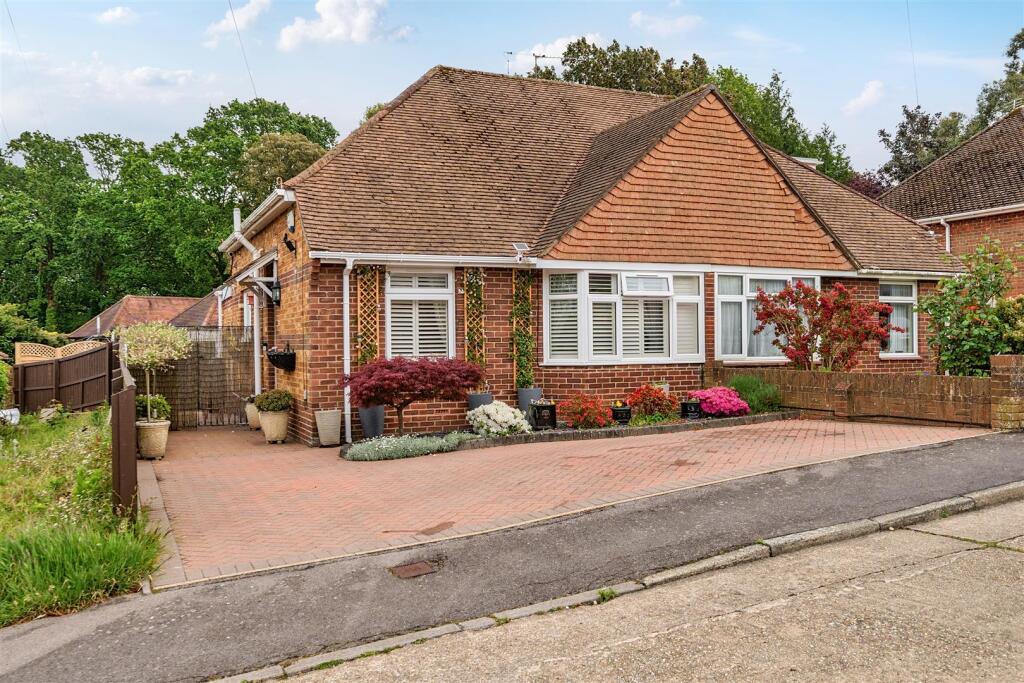 Julie Avenue, Fareham, Fareham