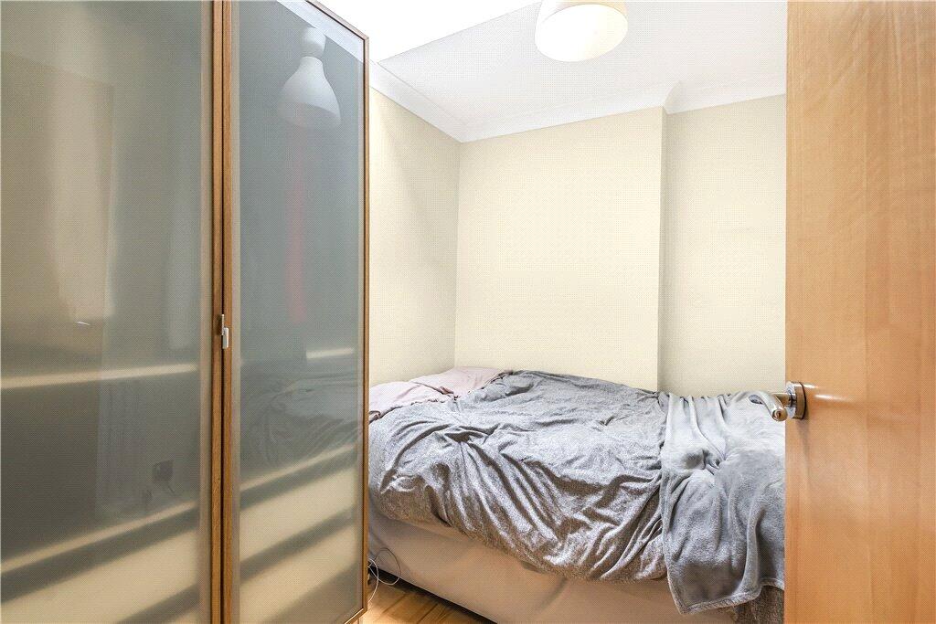 Apartment in London, St John's Estate, Bermondsey - More