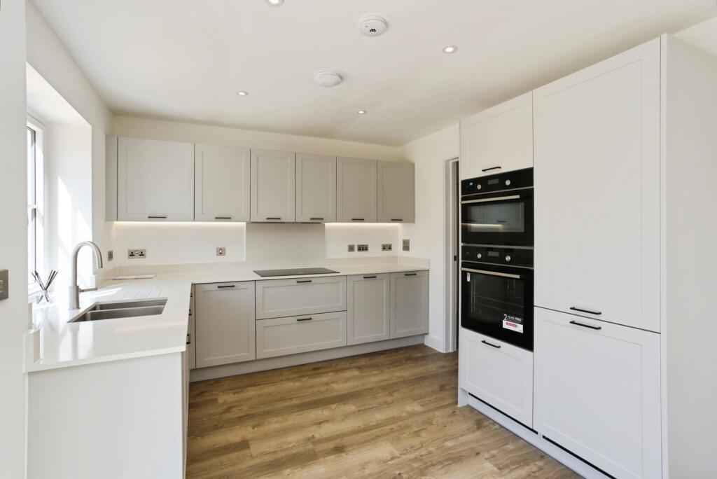 House in Tunbridge Wells, Cranbrook & Sissinghurst - View 2