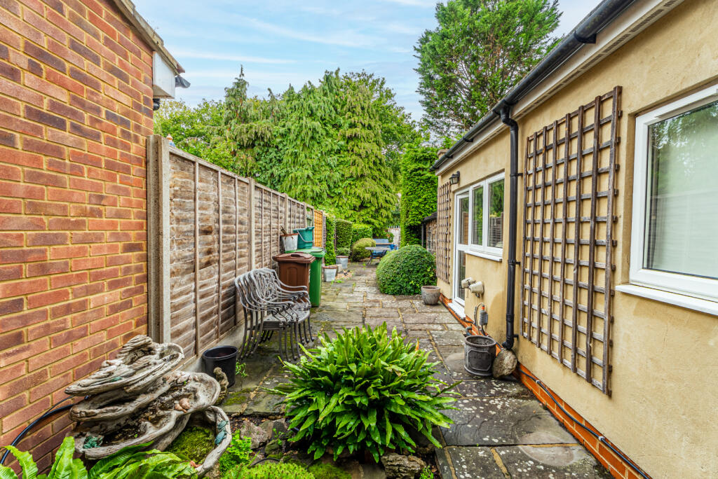 Additional image 14 of Railway Cottages, Station Road, Bricket Wood, St. Albans, AL2