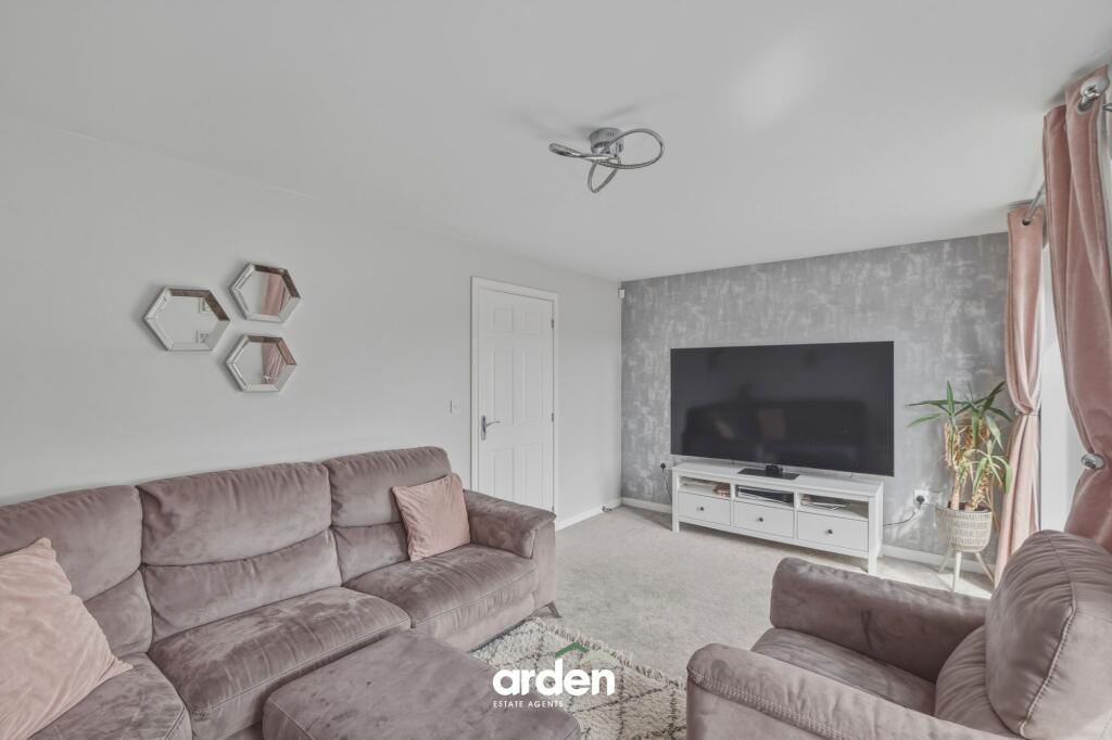 House in Redditch, Worcestershire - View 6