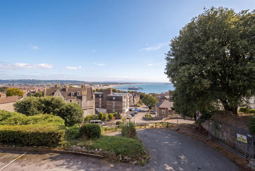 Apartment in Bristol - View 4
