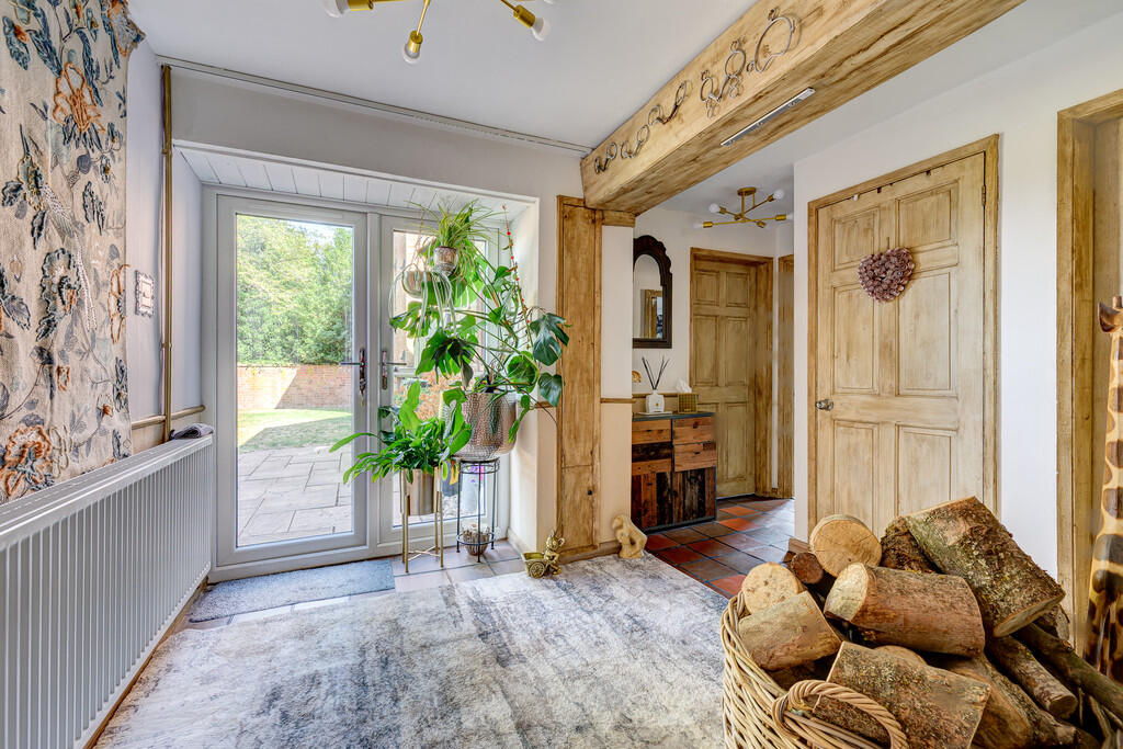 House in Market Drayton, Wollerton - View 4