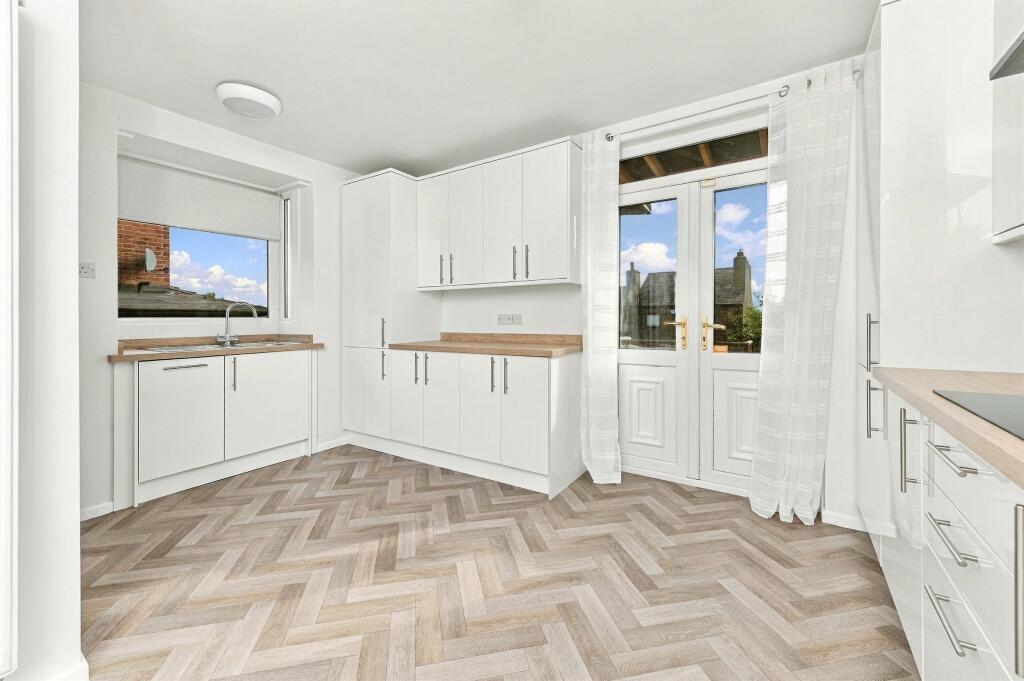 House in Kirklees, West Yorkshire - View 5