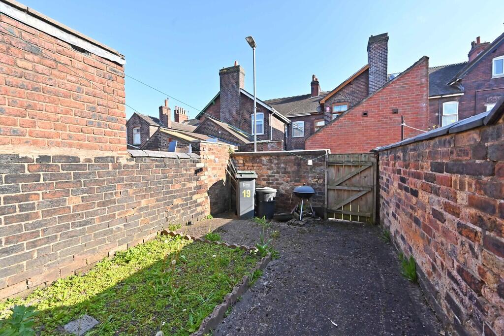 Salisbury Street, Tunstall, Stoke On Trent photo 4