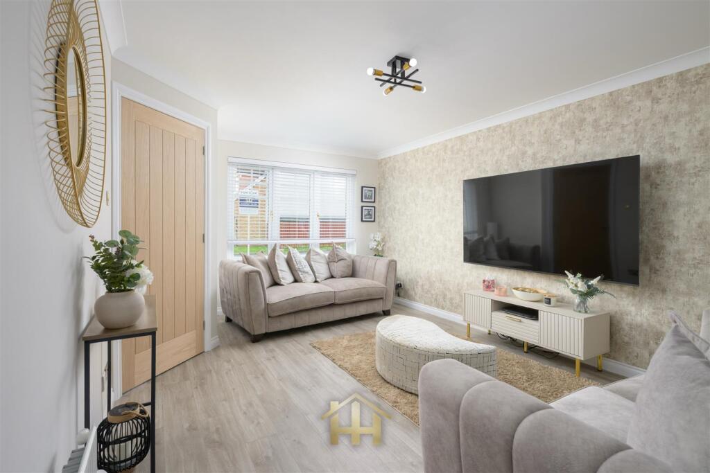 Logan Crescent, Dundee - View 4